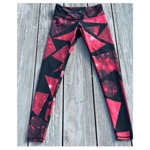ALO Yoga Red & Black Geometric Galaxy Leggings